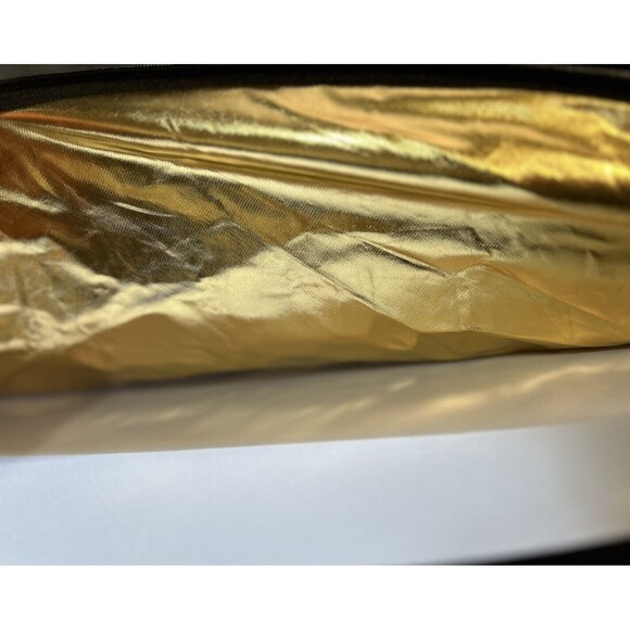 Fotodiox Pro Collapsible Background- 42”Round-Silver-gold-white-black w/16” tote - Picture 8 of 9
